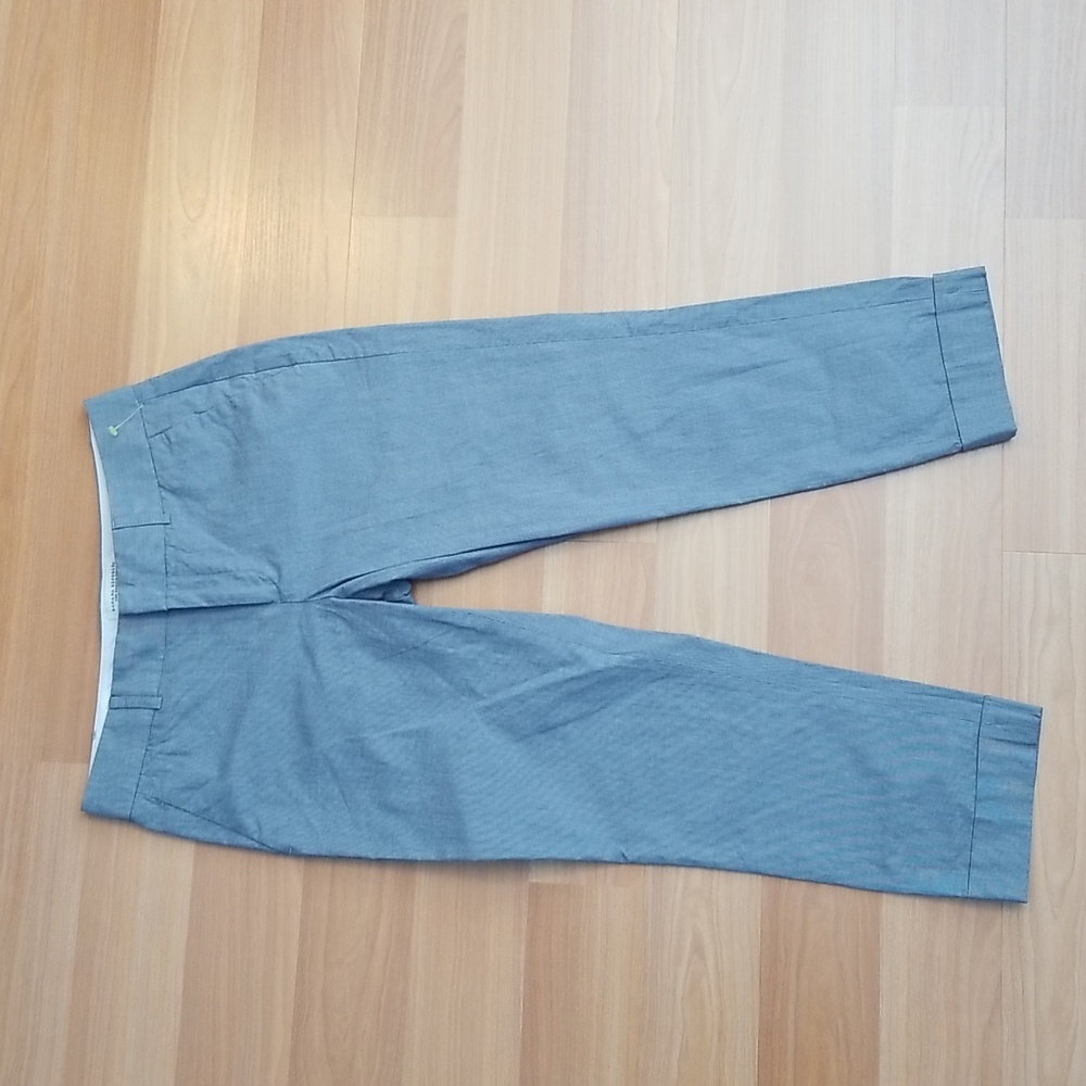 Banana Republic Martin Fit Cotton Cuffed Petite Capris Size 2P Blue and White